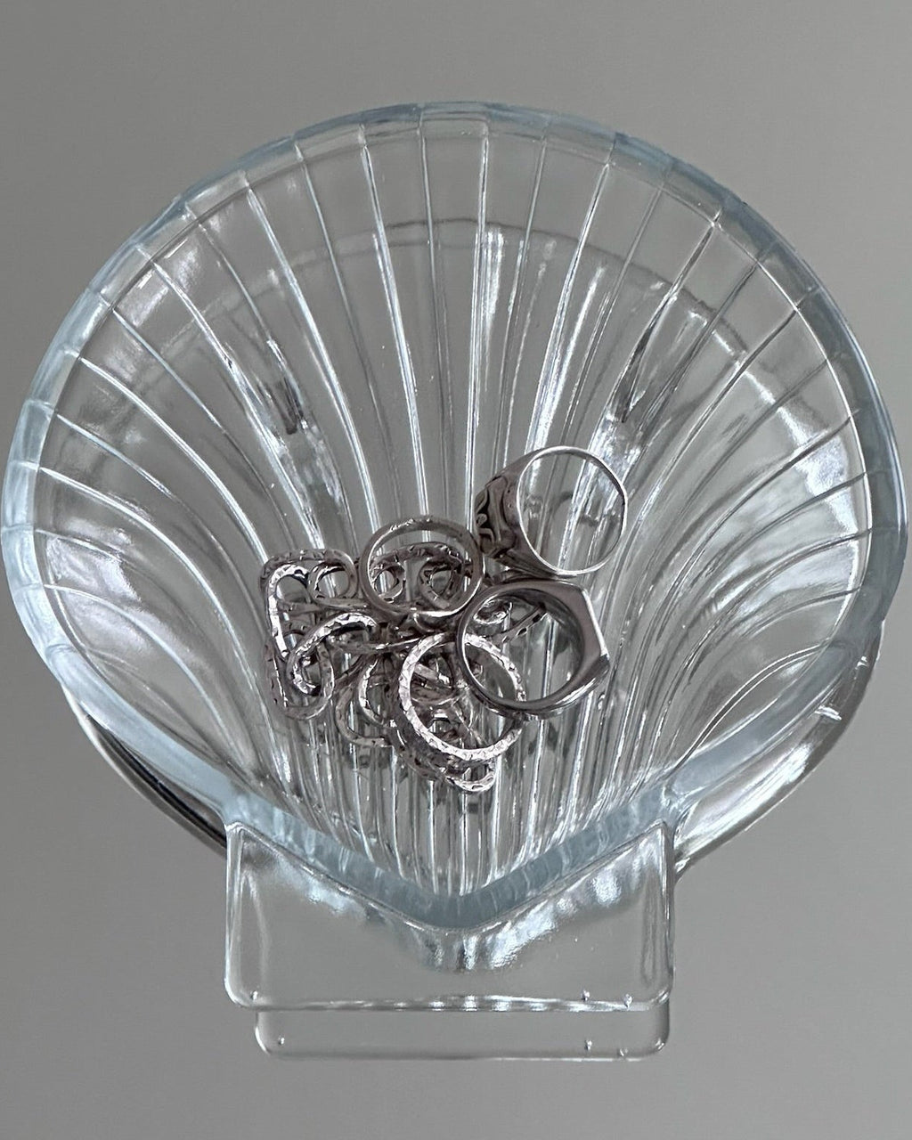 Shell-shaped Glass Dish